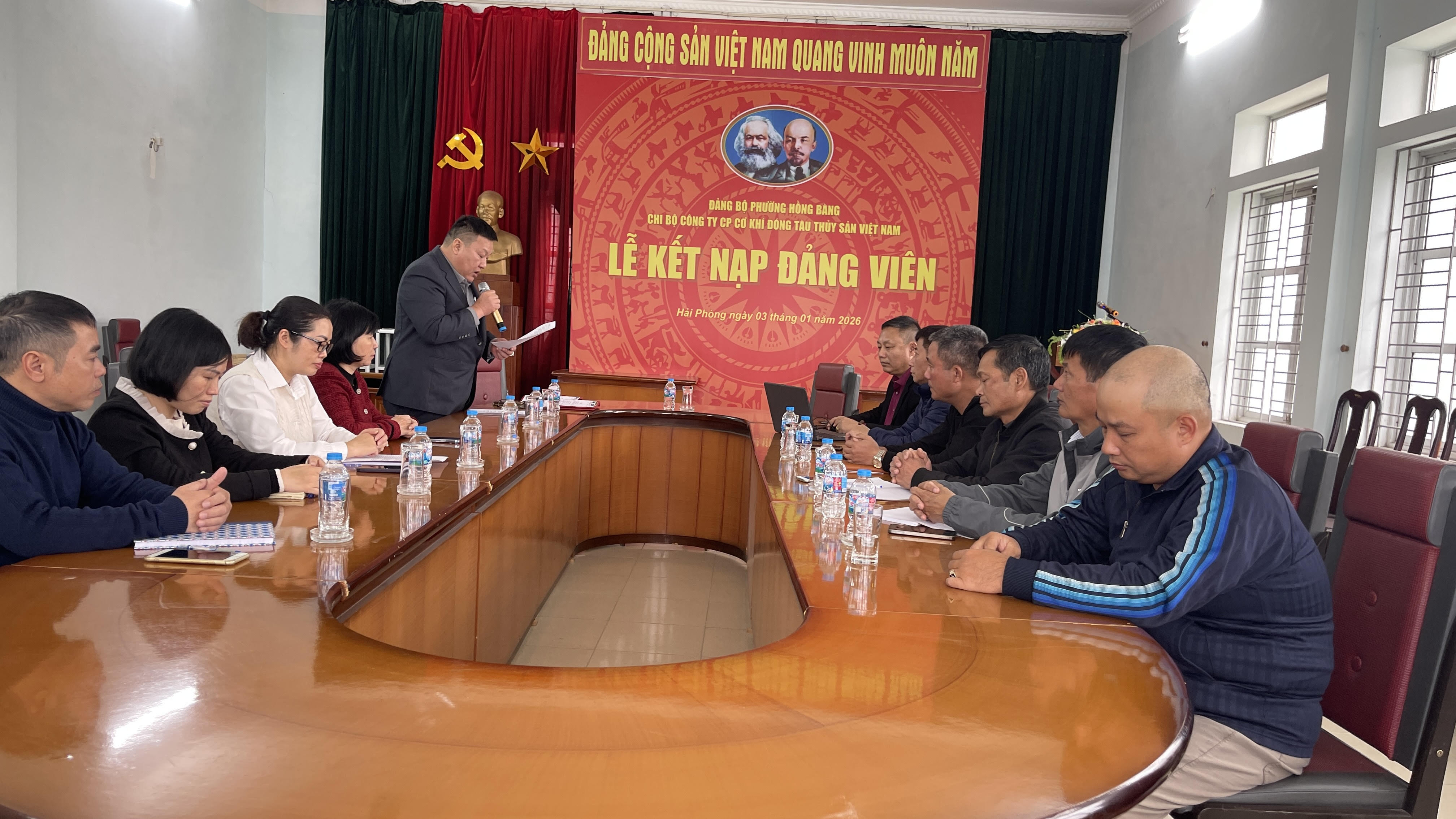CHI BỘ CÔNG TY CP CƠ KHÍ ĐÓNG TÀU – THỦY SẢN VIỆT NAM TỔ CHỨC LỄ KẾT NẠP ĐẢNG VIÊN MỚI VÀ SINH HOẠT CHI BỘ THƯỜNG KỲ THÁNG 01/2026